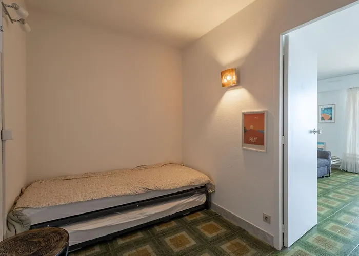 Avec Balcon, Parking Prive, Acces Direct Plage, Proche Centre - Fr-1-319-44 *